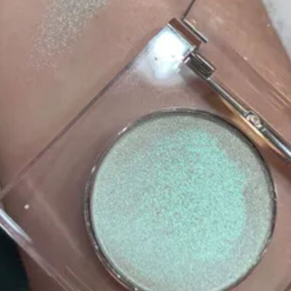 Urban Decay 24/7 Shadow - Picture 5 of 9